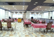 大阪北玉泉院1階レストラン