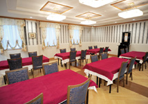 メイプルホール石切食事室