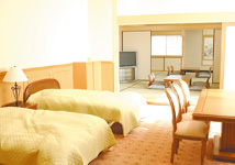 枚方玉泉院2階控室