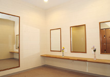 千里玉泉院更衣室