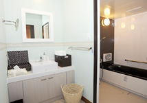 メイプルホールファミリー寝屋川東浴室・洗面