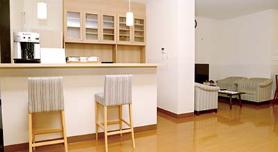 メイプルホールファミリー寝屋川東リビングスペース